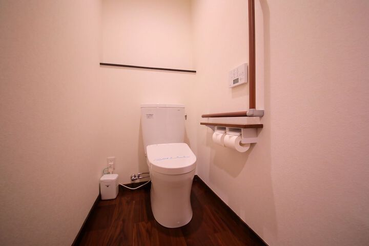 Room 7 of 72