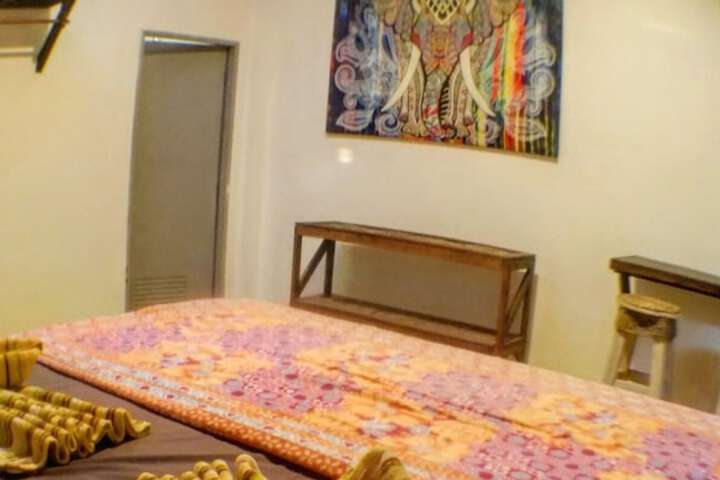 Room 18 of 174