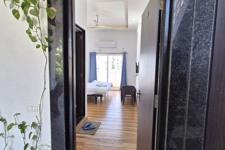 Room 4 of 111
