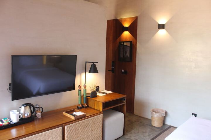 Room 15 of 82