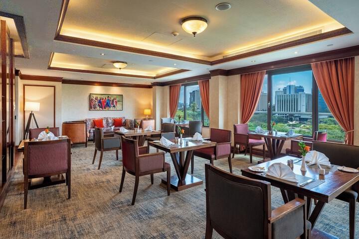 Lounge 115 of 123