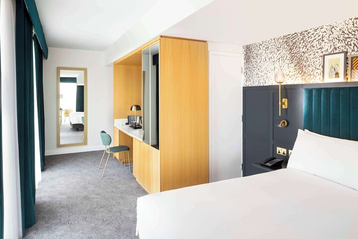 Room 14 of 92