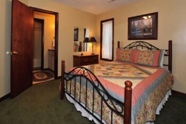 Room 43 of 47