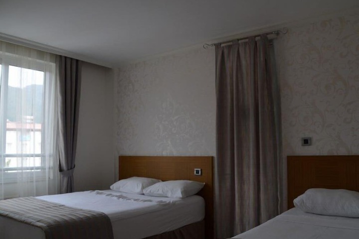 Room 7 of 20