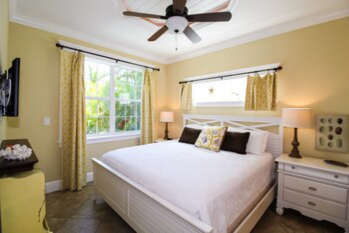 Room 15 of 25