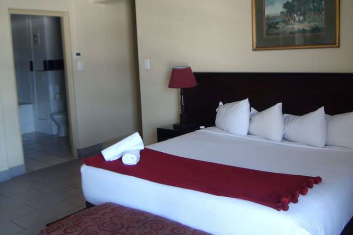 Room 4 of 48