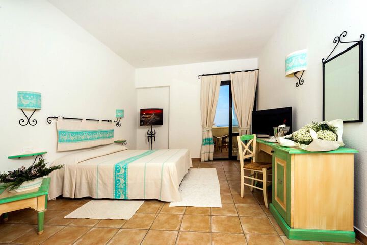 Room 6 of 64