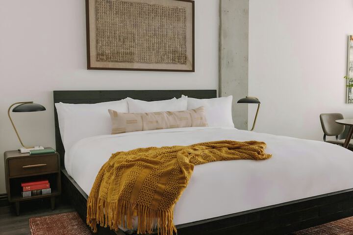 Room 8 of 72