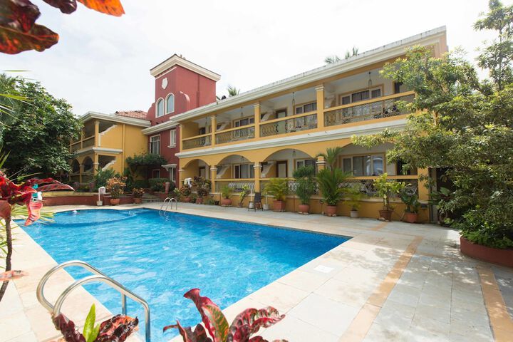 Pools & Facilities