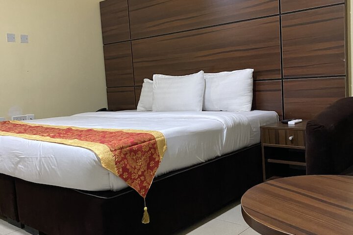 Room 20 of 39