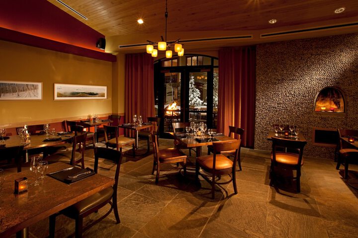 Dining 57 of 65