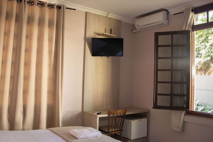 Room 72 of 206