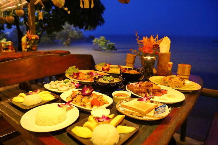 Dining 41 of 73