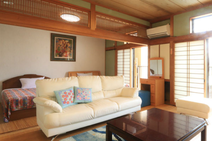 [Room] 16 tatami Japanese and Western room