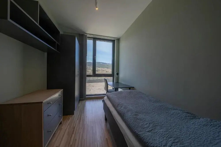 Room 3 of 12