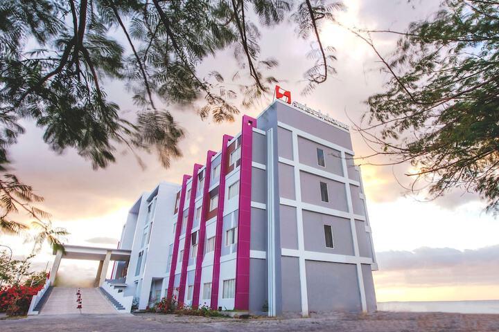 Swiss-Belcourt Kupang
