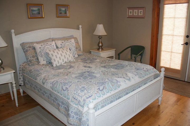 Room 5 of 19