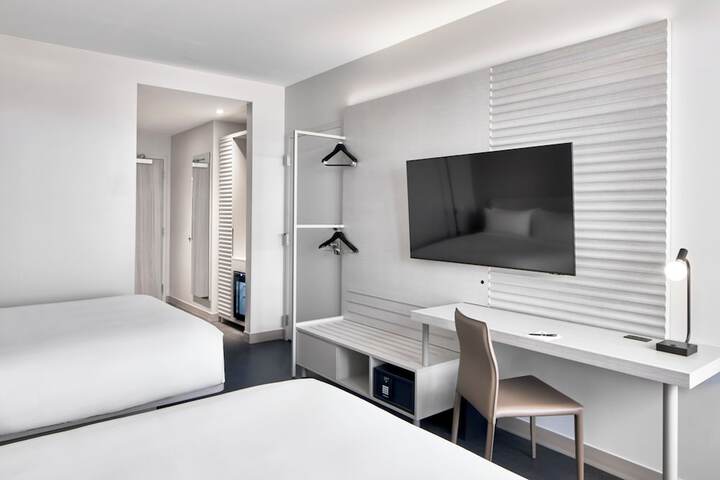 Room 14 of 85