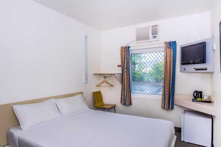 Room 5 of 19
