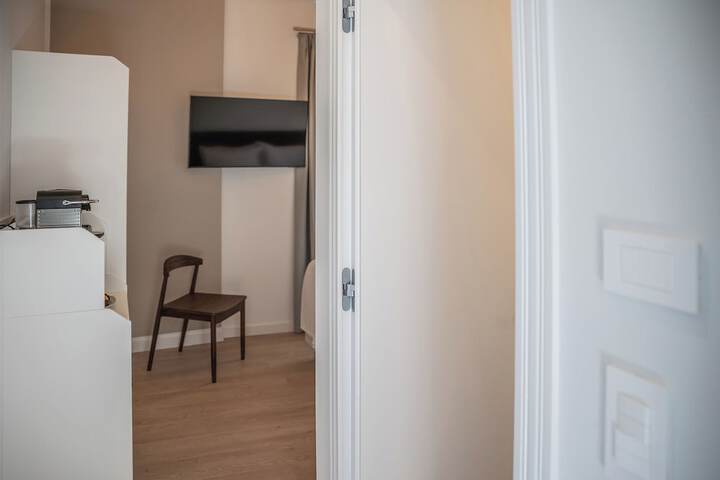 Room 70 of 182