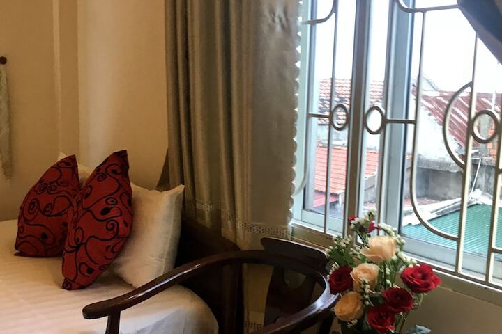 Room 7 of 56