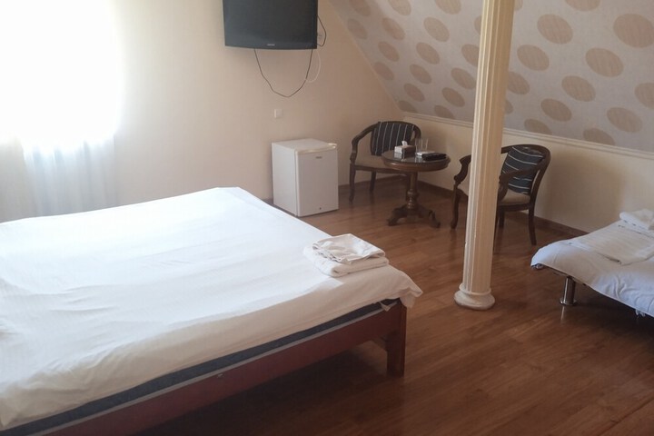 Room 14 of 123