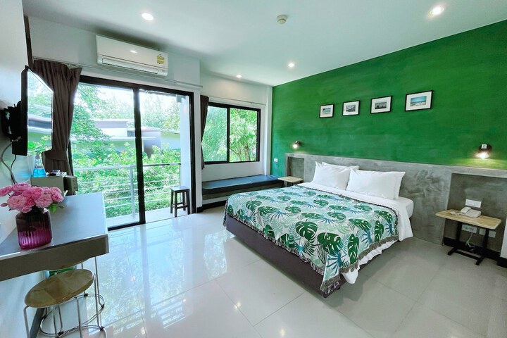 Room 13 of 60
