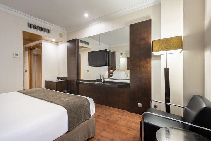Room 58 of 158