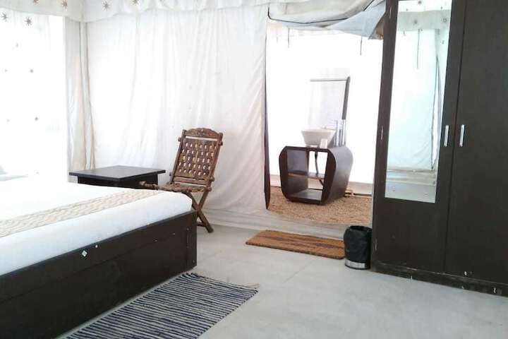 Room 10 of 61