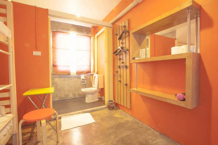 Room 13 of 54