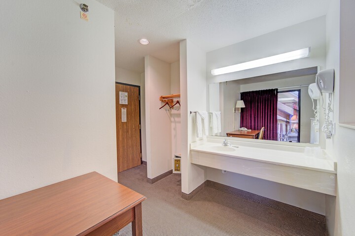 Room 42 of 56