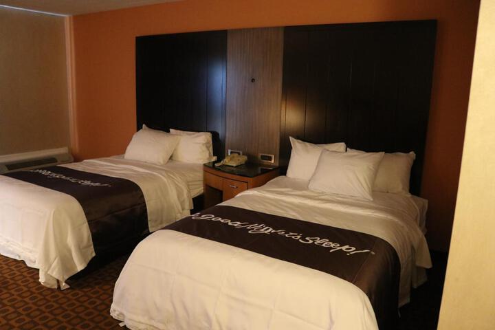 Room 15 of 39