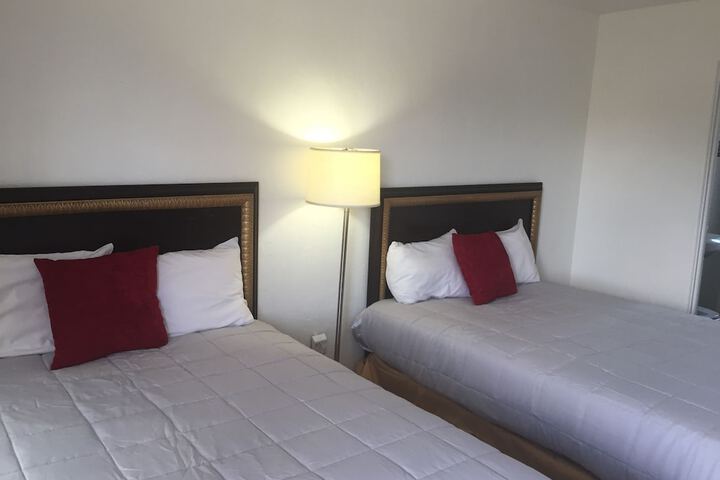 Room 2 of 24