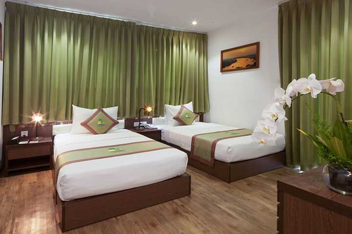 Room 25 of 140