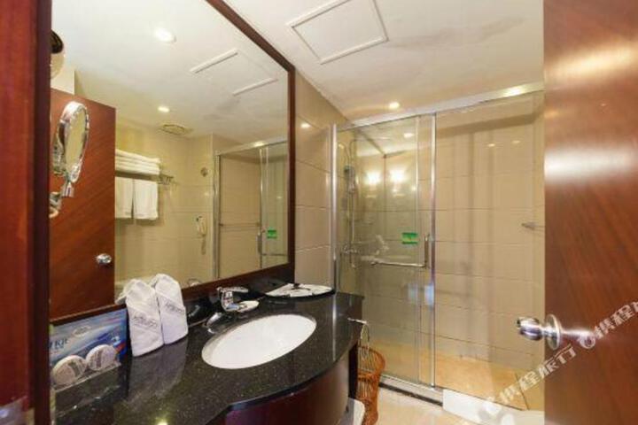 Conch International Hotel