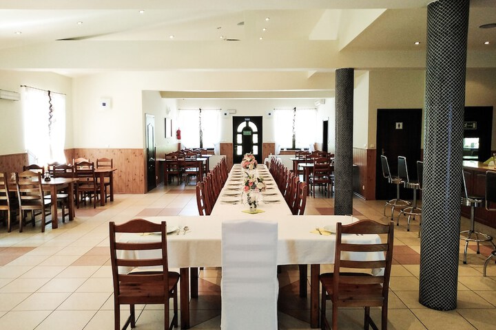 Dining 5 of 26