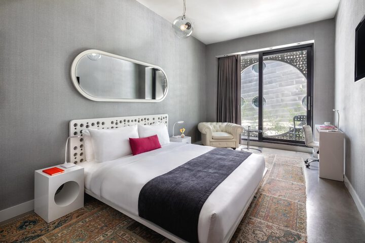 Room 70 of 147
