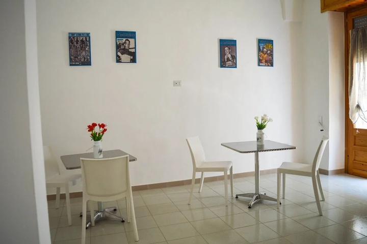 Room 2 of 12