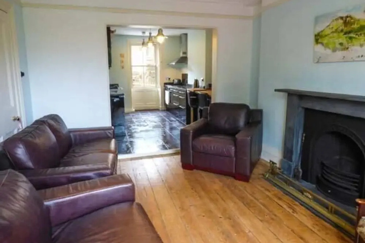 Room 3 of 15