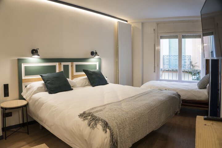 Room 17 of 65
