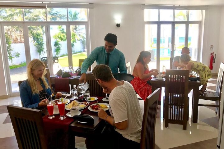 Breakfast/Coffee Service 40 of 74