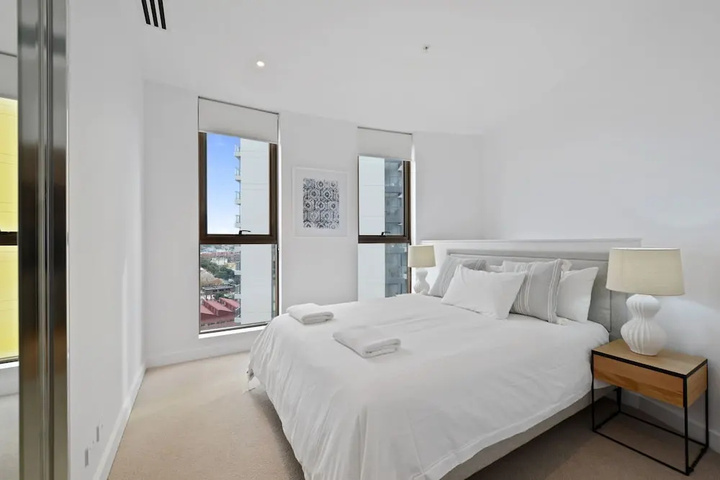 Room 2 of 6