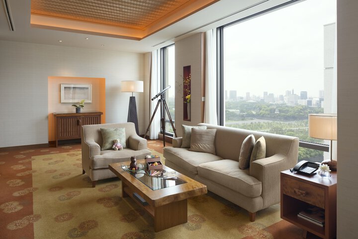 Room 32 of 103