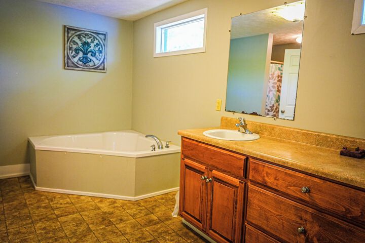 Room 195 of 232