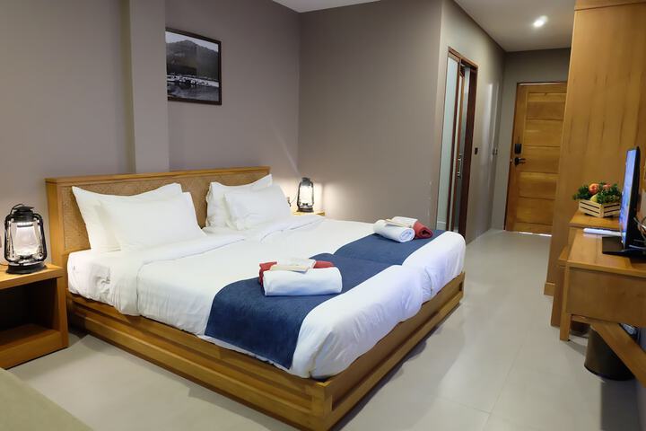 Room 10 of 45
