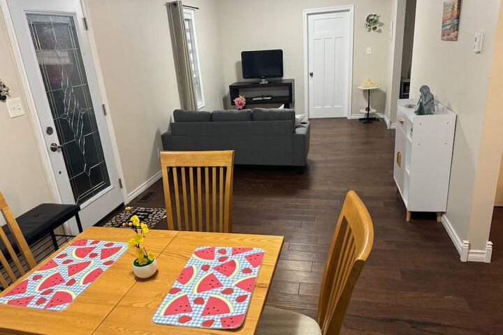 Room 43 of 66