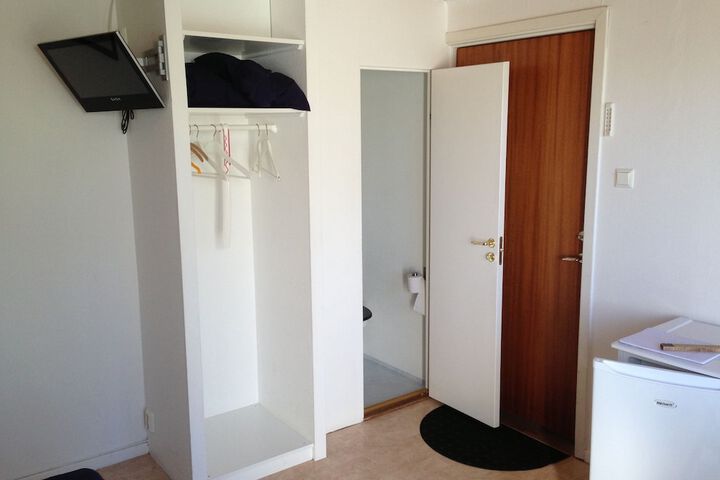 Room 20 of 94
