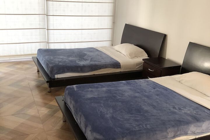 Room 30 of 59