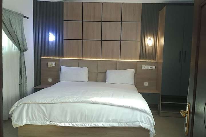 Room 50 of 156