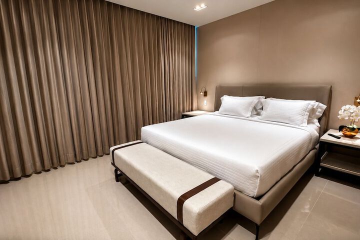 Room 27 of 87